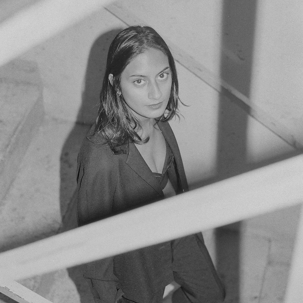 Meet your Posher, Farah